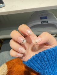 -悦指间美甲美睫