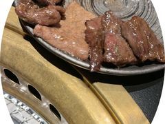 -山川小町·极番烧肉(新地假日广场店)