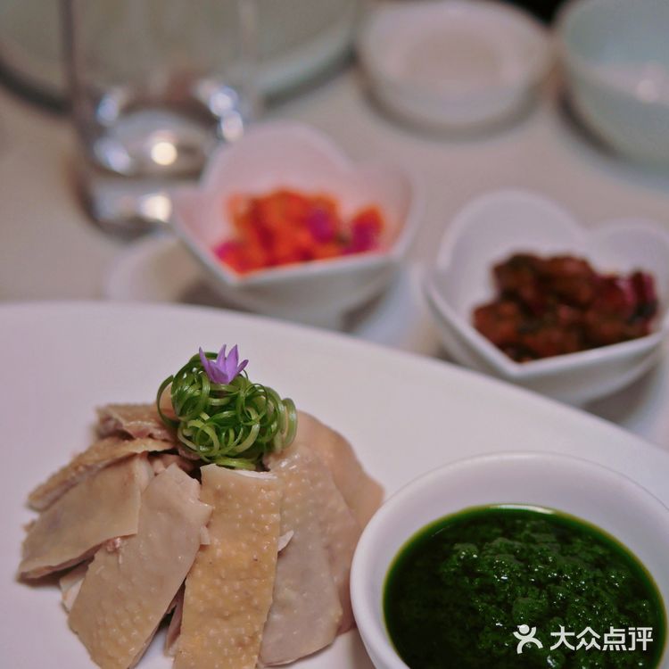 在这里拍到重庆最美的夜景丨百年遗址公园