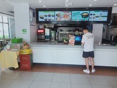 -老乡鸡(滨湖假日店)