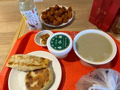 -护国寺小吃店(红莲南路店)