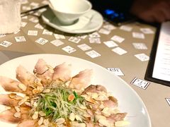 薄切鲜鱼片-穹六人间 people 6(岳阳路店)