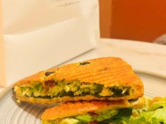 青酱鸡肉三明治-JamaicaBlue Cafe(乌鲁木齐中路店)