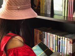 -钟书阁(松江泰晤士小镇店)