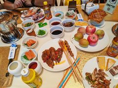 -舜耕山庄四时万和自助餐厅