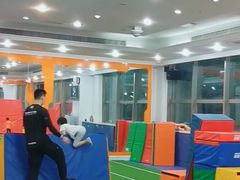 -能量学院少儿体能运动馆(公园1872店)