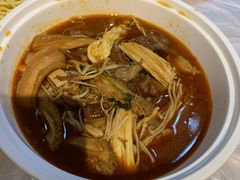 -霄汉牛三鲜湖北砂锅菜(万松园2店)