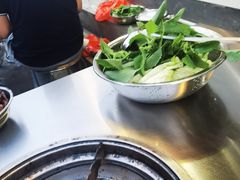 -黄利砖万峰林布依特色酸笋牛肉馆