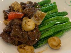菜心炒草菇牛肉-六婶西关小厨(光塔路店)