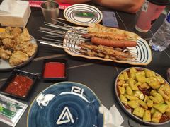 -许哥东北烧烤·铁丳烤串·宫后夹肉(繁花中心店)