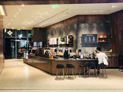 自助取餐区-星巴克(凯德晶萃店)