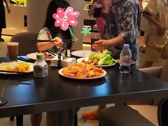 -涨巢·潮玩水疗局