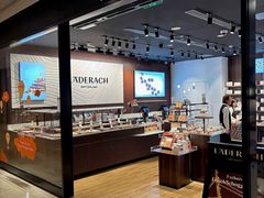 -Laderach 莱德拉(上海环贸iapm店)