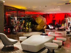 -池畔酒吧 WET Bar