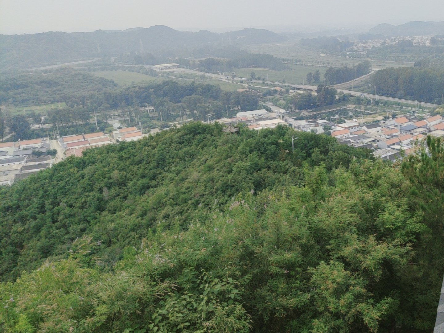 密云鸡鸣山图片