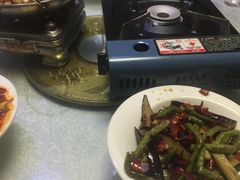 -独一佳老胡湘菜馆(矿山路店)