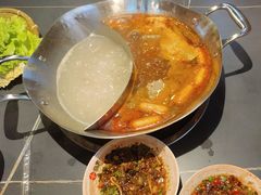 -由衷贵州酸汤牛肉火锅(新桥店)