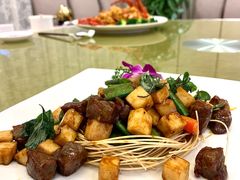 鹅肝炒牛肉粒-圣丰盛宴酒家(东城店)