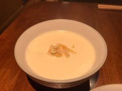 杏仁豆腐-山杏yama-katsu·吉列炸物