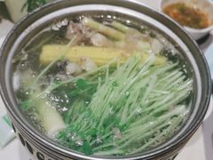 -悦鼎汇海鲜姿造