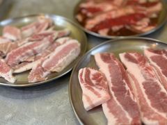 -牛信亭韩国料理·炭火烤肉(紫藤路店)