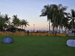 -亚龙湾喜来登·美景台大堂吧