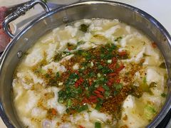 -德林酸菜鱼火锅(南丹店)
