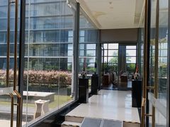 -上海松江假日酒店