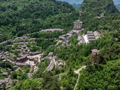 -抱犊寨风景区