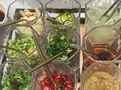 -红鼎豆捞·非遗鲍皇汤火锅(宝丰路店)