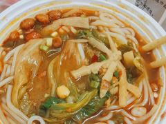 -卓雅桂林米粉