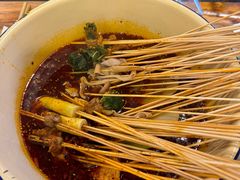 -拈签一笑黄牛肉辣卤串串