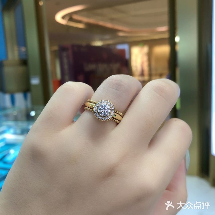 不一样的婚戒[调皮]