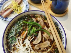 -镇南锅盖面馆(解放路店)