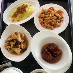 -爱陪伴尊享月子中心(国际店)