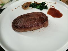 -卡普里披萨·牛扒·下午茶