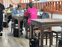 -裕兴记•蟹黄面馆(人民广场店)