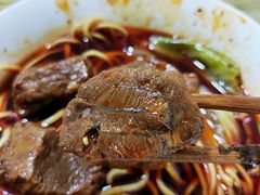 -易毛特色牛肉面(解放碑步行街店)