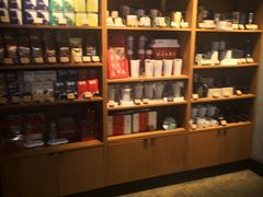 零售区-星巴克臻选(宁波天一广场店)