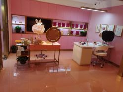 -莎蔓莉莎美容会所