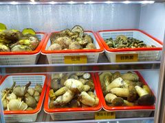 -菌海森林·非遗野生菌火锅(西山区滇池路摩根道店)
