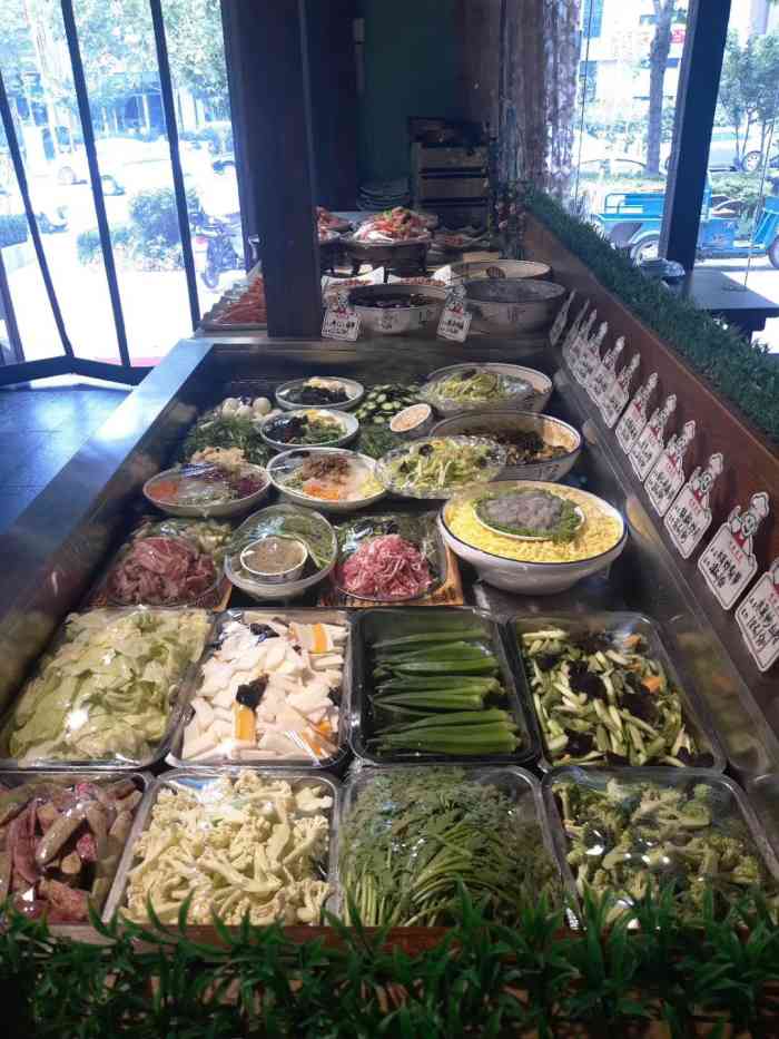 老街坊炒鸡(坊子店)-"口味不错,鸡非常好.分两种,我们要的贵的.