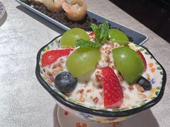 酸奶水果捞-俄士厨房(环球港店)