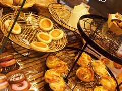 -巴黎贝甜(大宁国际商业广场店)