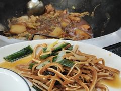 -农家乐大锅台铁锅炖(四流中路店)