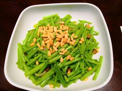 松仁炒茼蒿-老厨家(友谊路总店)