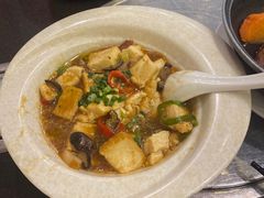 冬菇火腩焖山水豆腐-美极鲜食坊(宝安南路店)