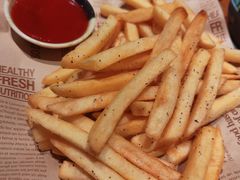 -MARU玛露音乐餐厅(大学路店)