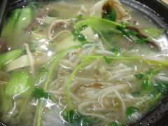 -丽虹云南过桥米线(兴工街店)