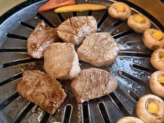 -炼火烤肉店